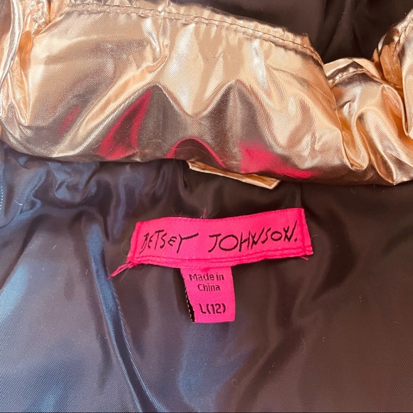 Metallic Accent Hooded Puffer Jacket - Picture 4 of 4